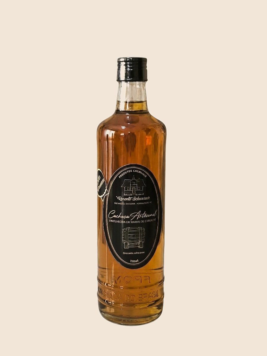 Cachaça Extra Premium envelhecida 7 anos em carvalho Recanto Schwarzer — foto 2